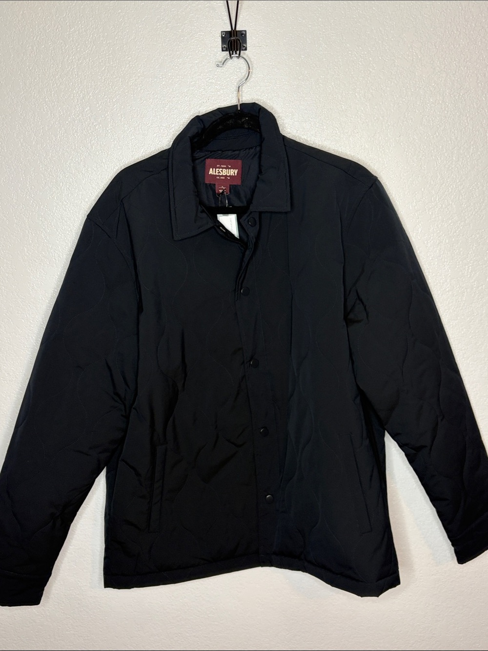 Alesbury Black Quilted Snap Front Barn Coat Jacket Size Large Classic Timeless